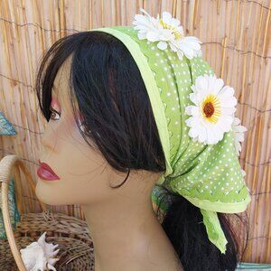Retro Headscarf with Flowers, Sun Summer Headscarf w Daisies, Pinup Rockabilly